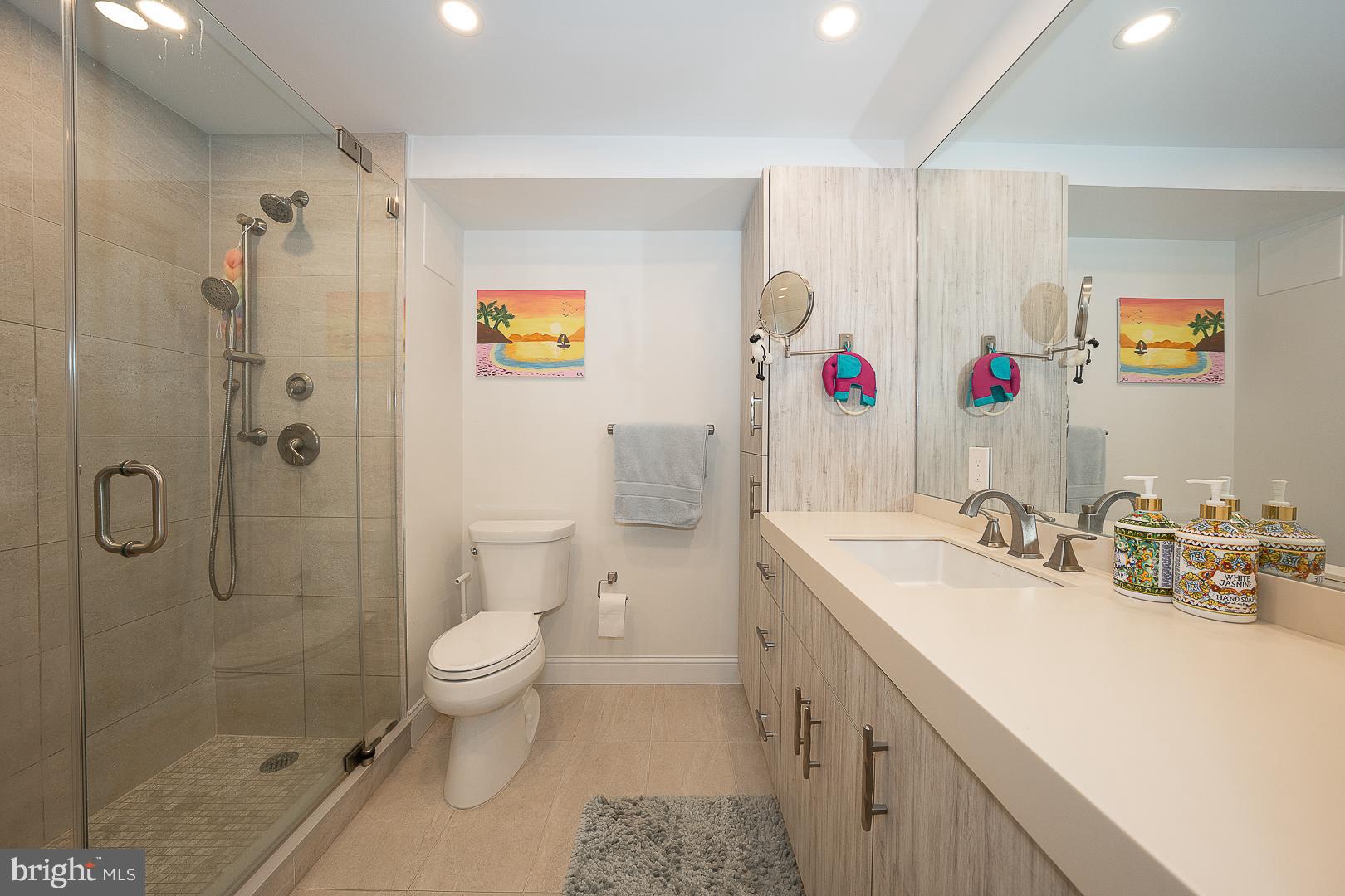 1919 Chestnut St #2621