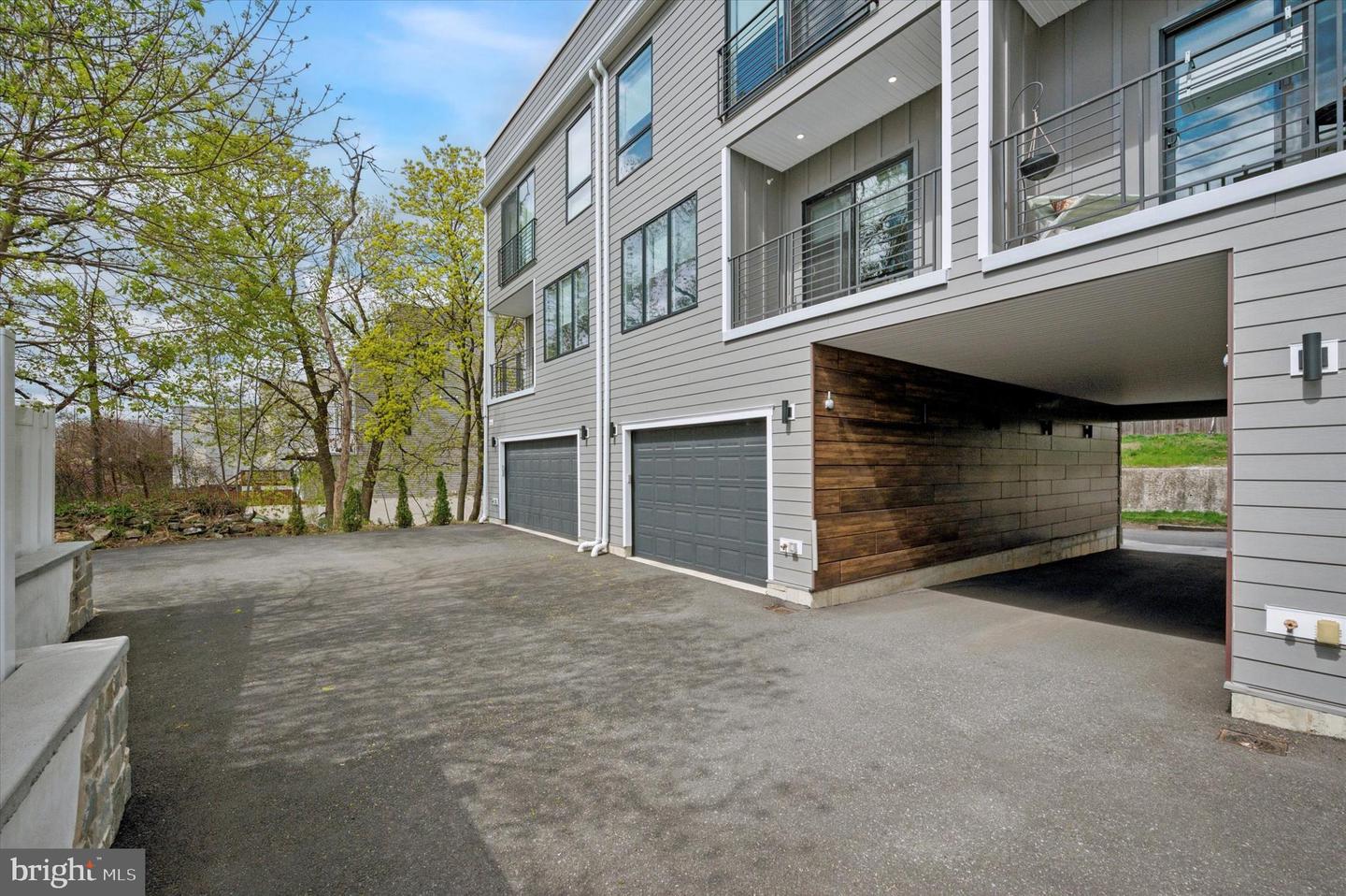 311 Delmar St