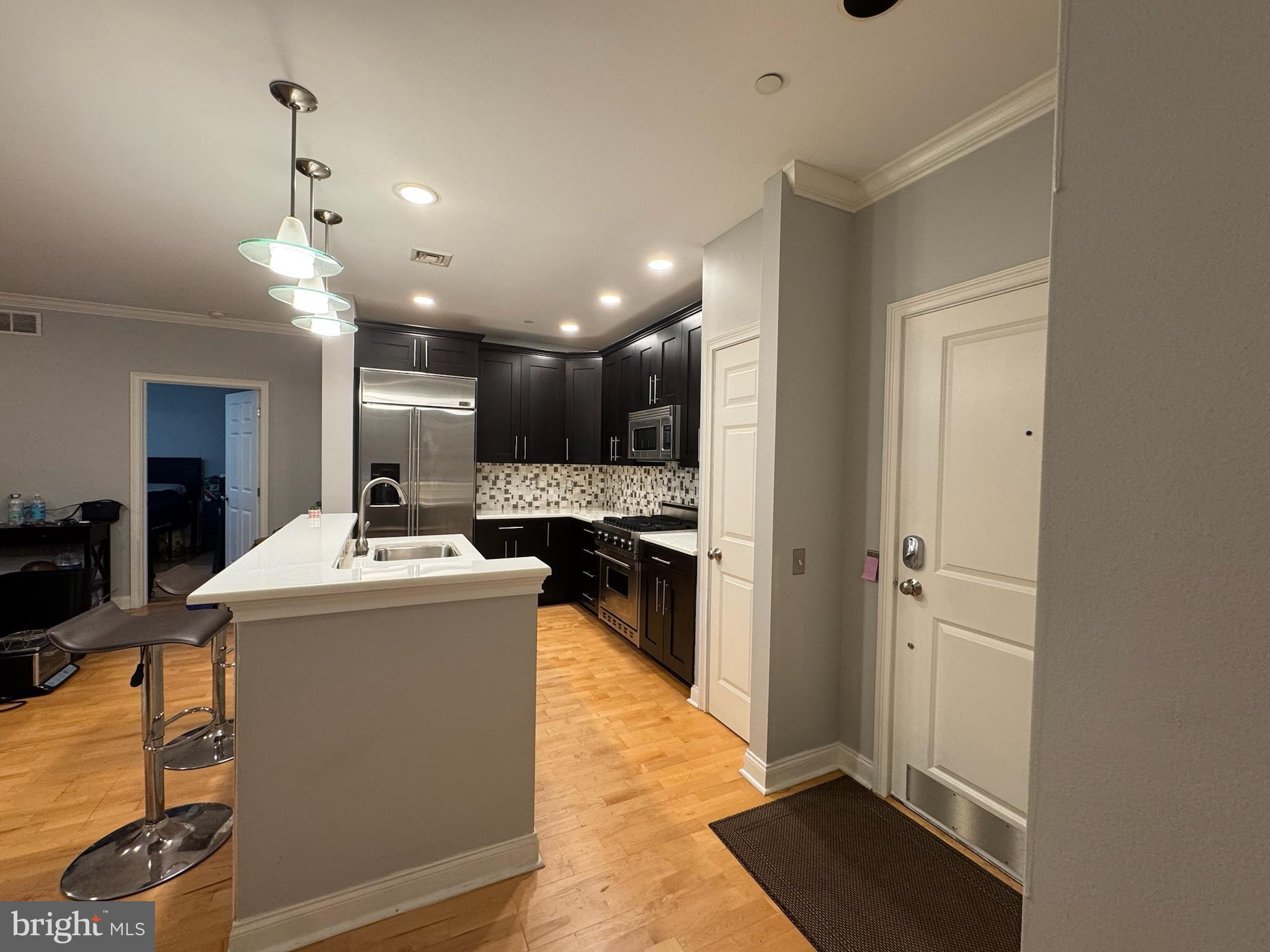 500 Admirals Way #101