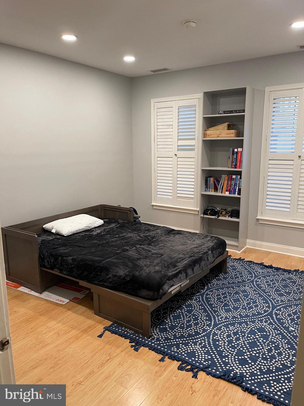 500 Admirals Way #101