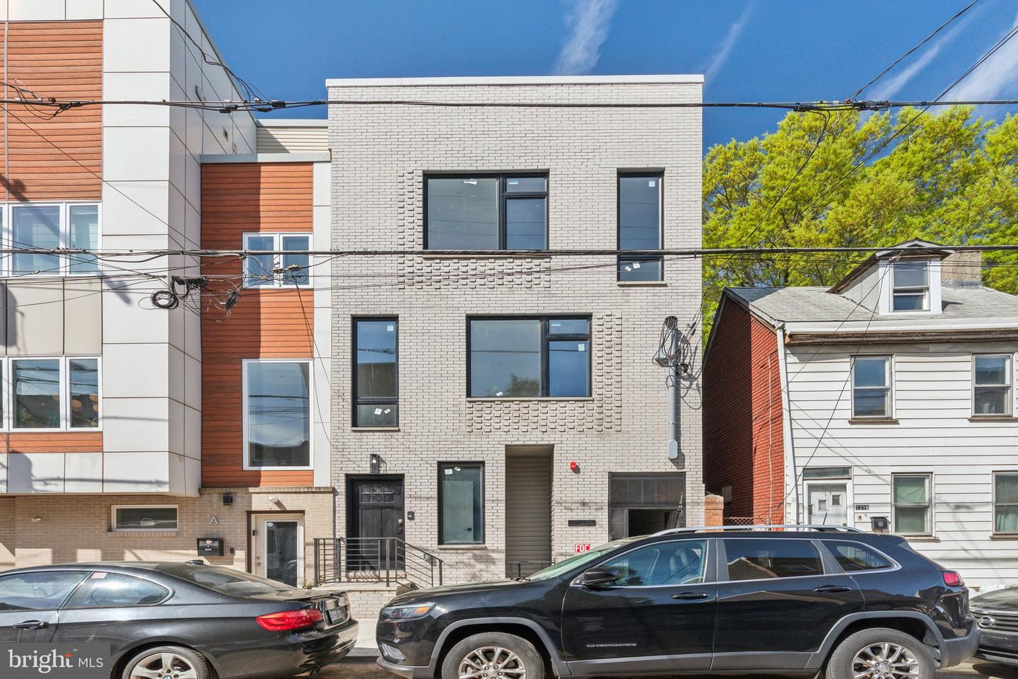 1214 E Susquehanna Ave #1