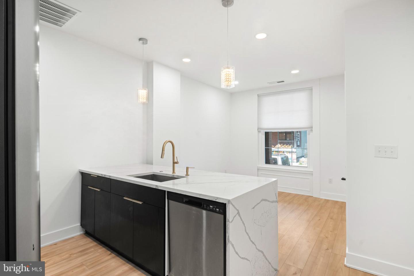 1949 N 32ND ST #UNIT 1