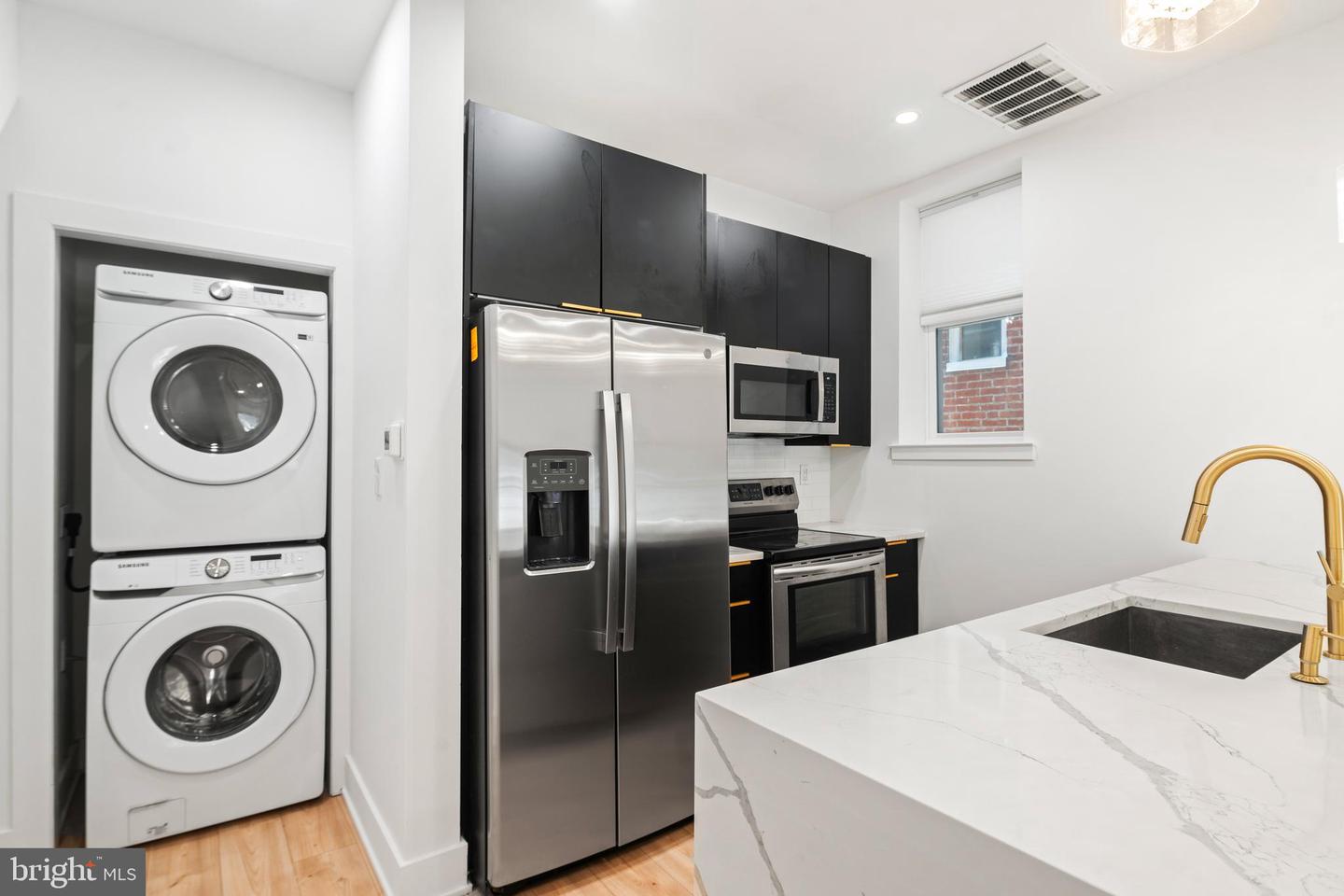 1949 N 32ND ST #UNIT 1