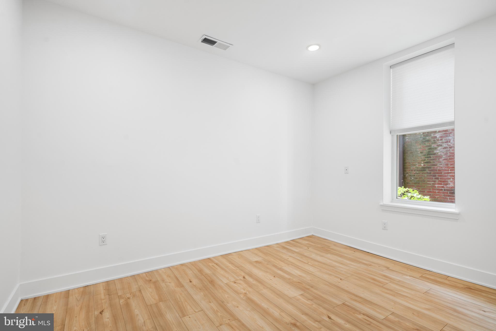 1949 N 32ND ST #UNIT 1