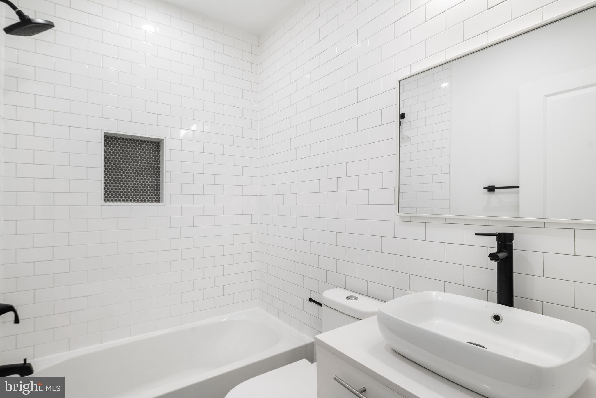 1949 N 32ND ST #UNIT 1