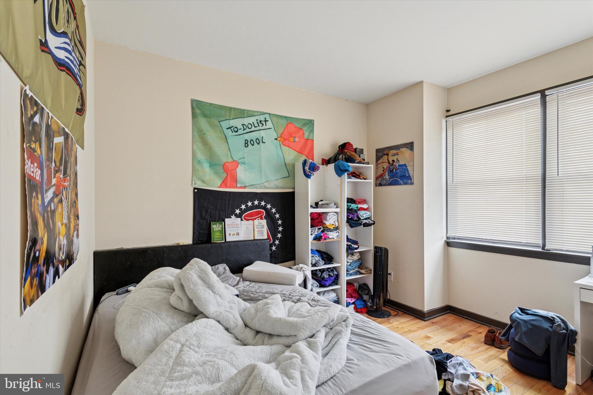 1911 N Gratz St