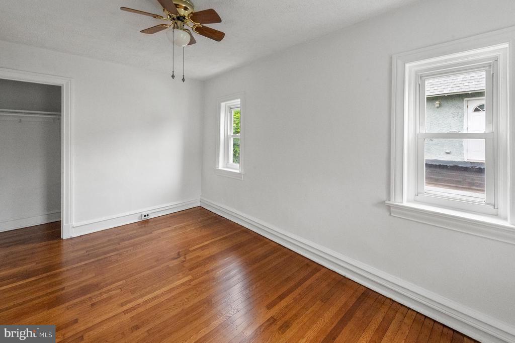 215 W Durand St