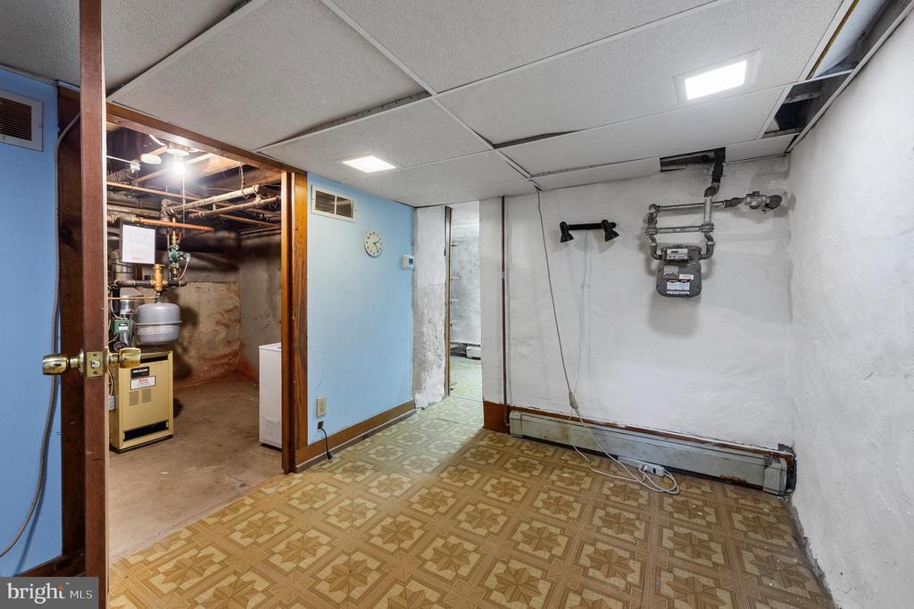 215 W Durand St