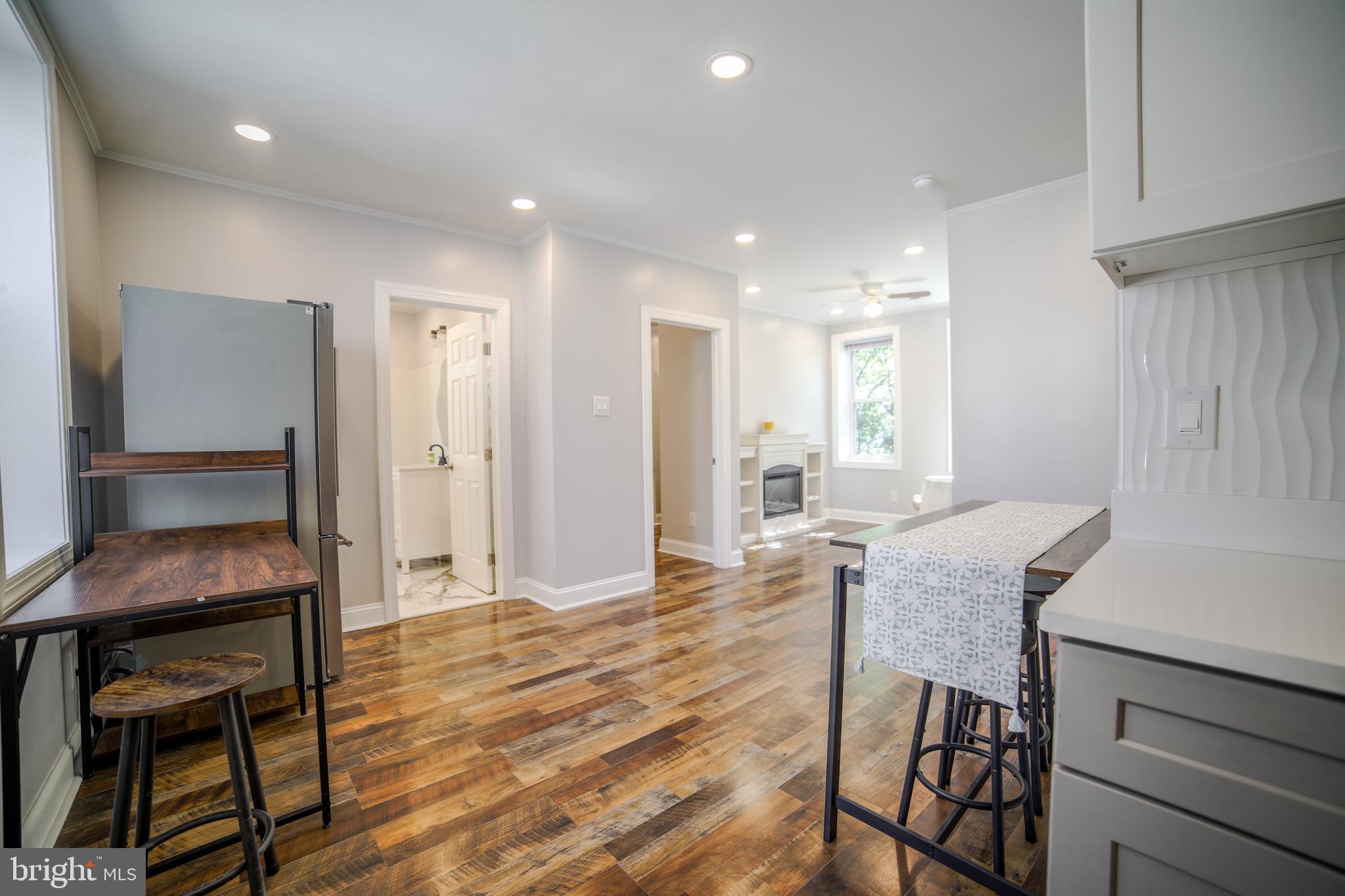628 S Clifton