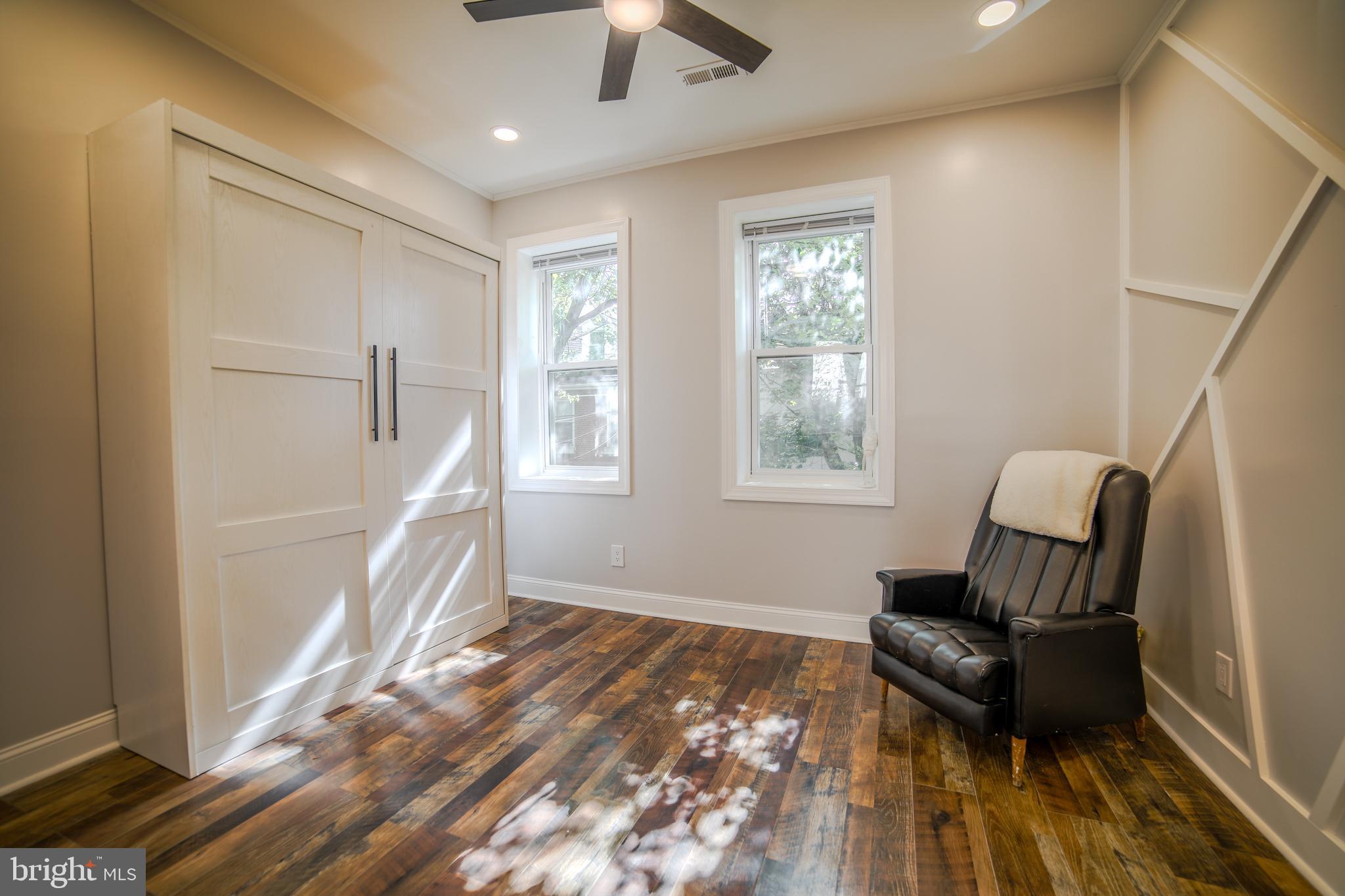 628 S Clifton