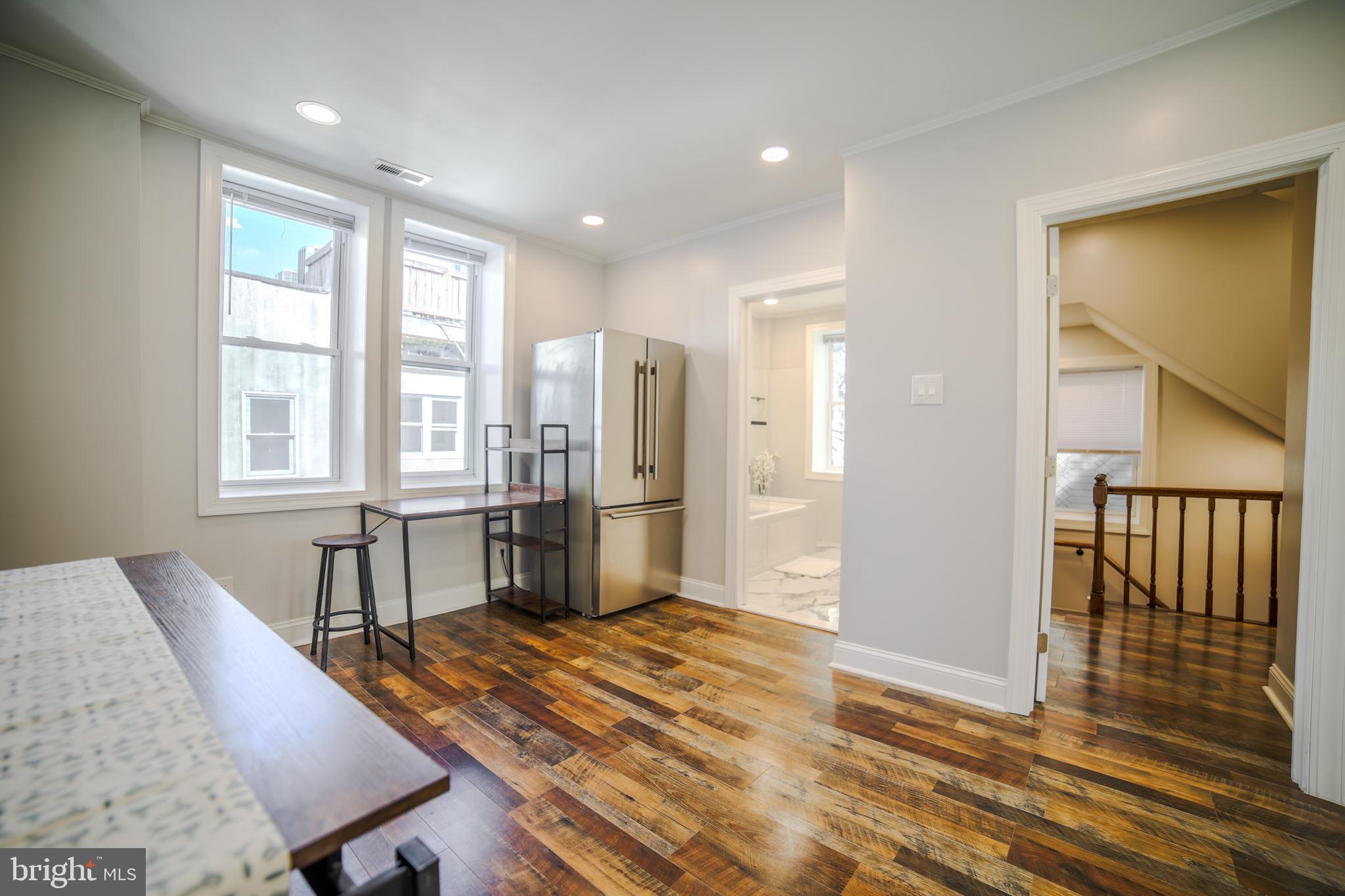 628 S Clifton