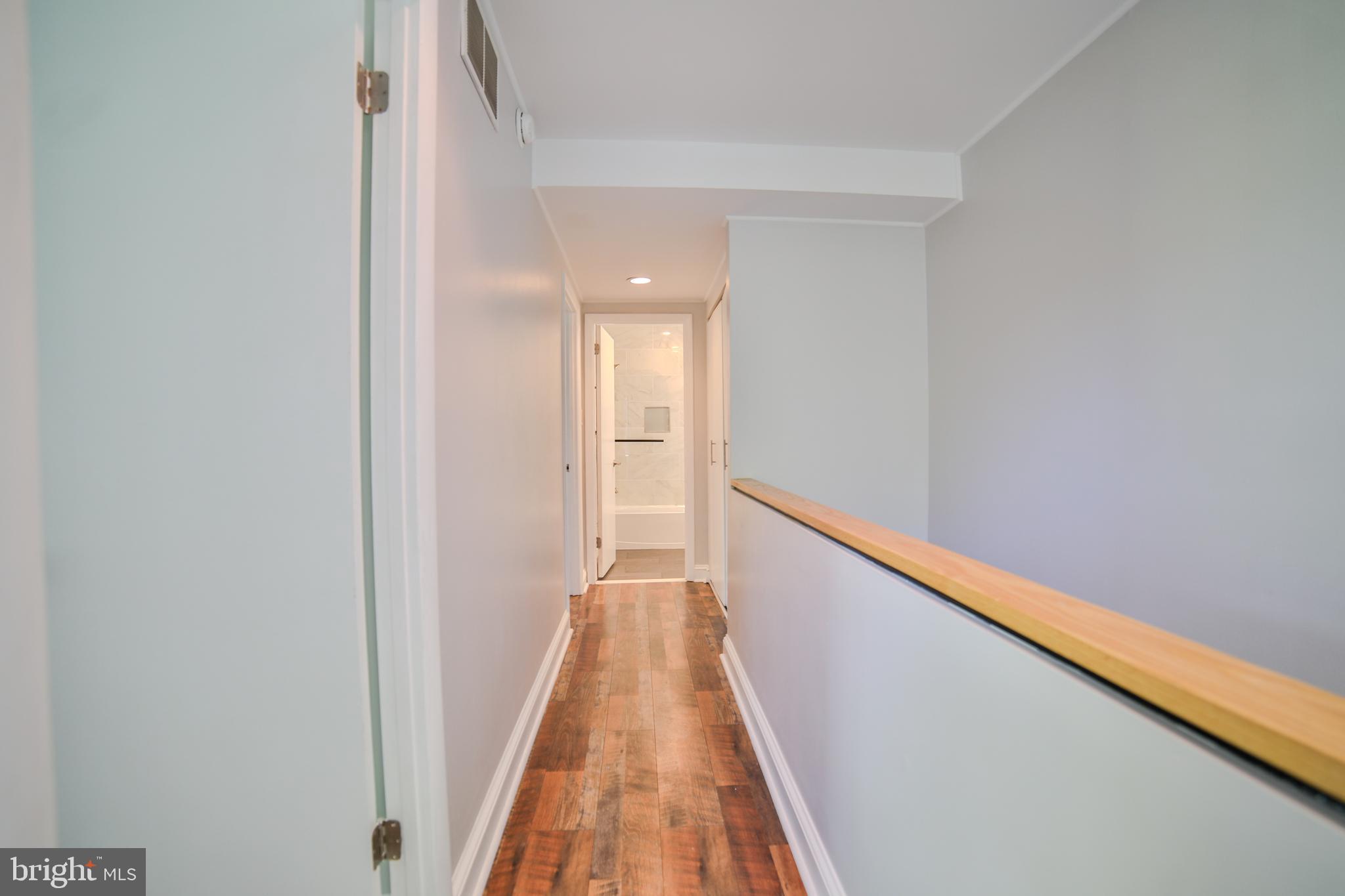 1035-37 Bainbridge St #B