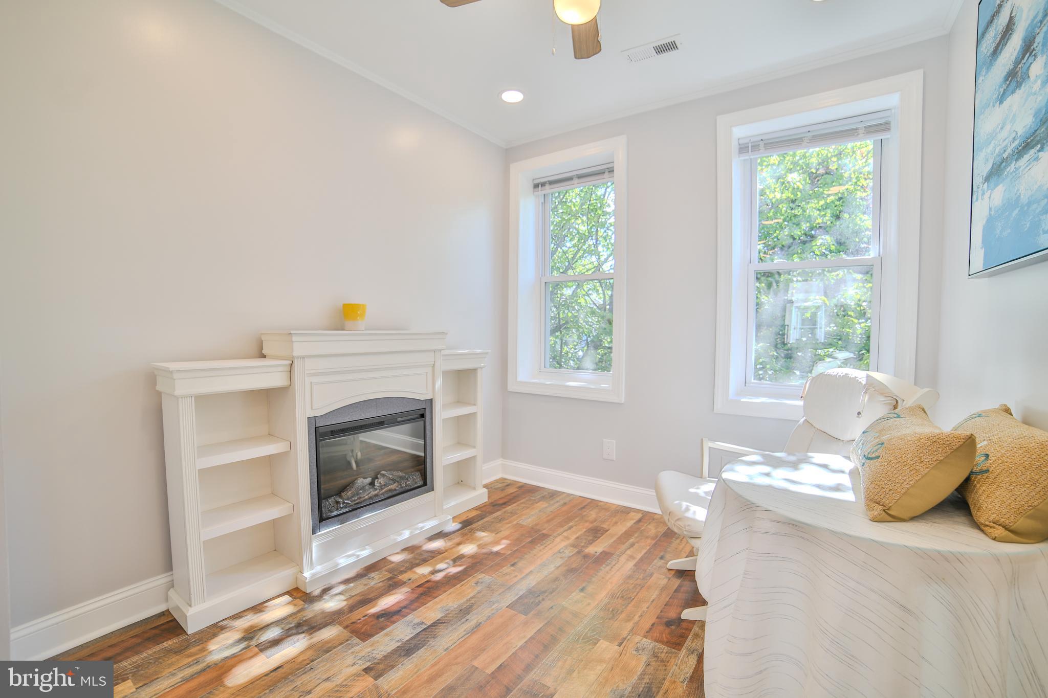 628 S Clifton