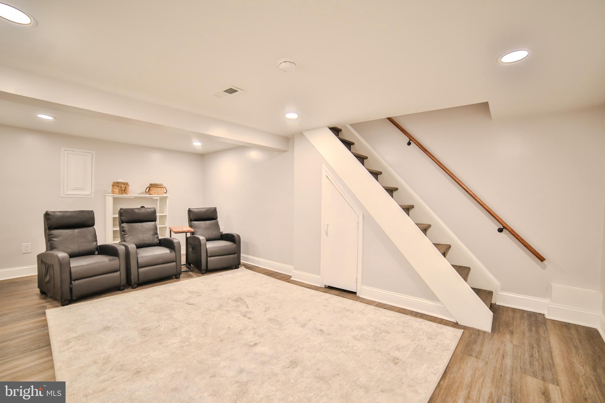 628 S Clifton