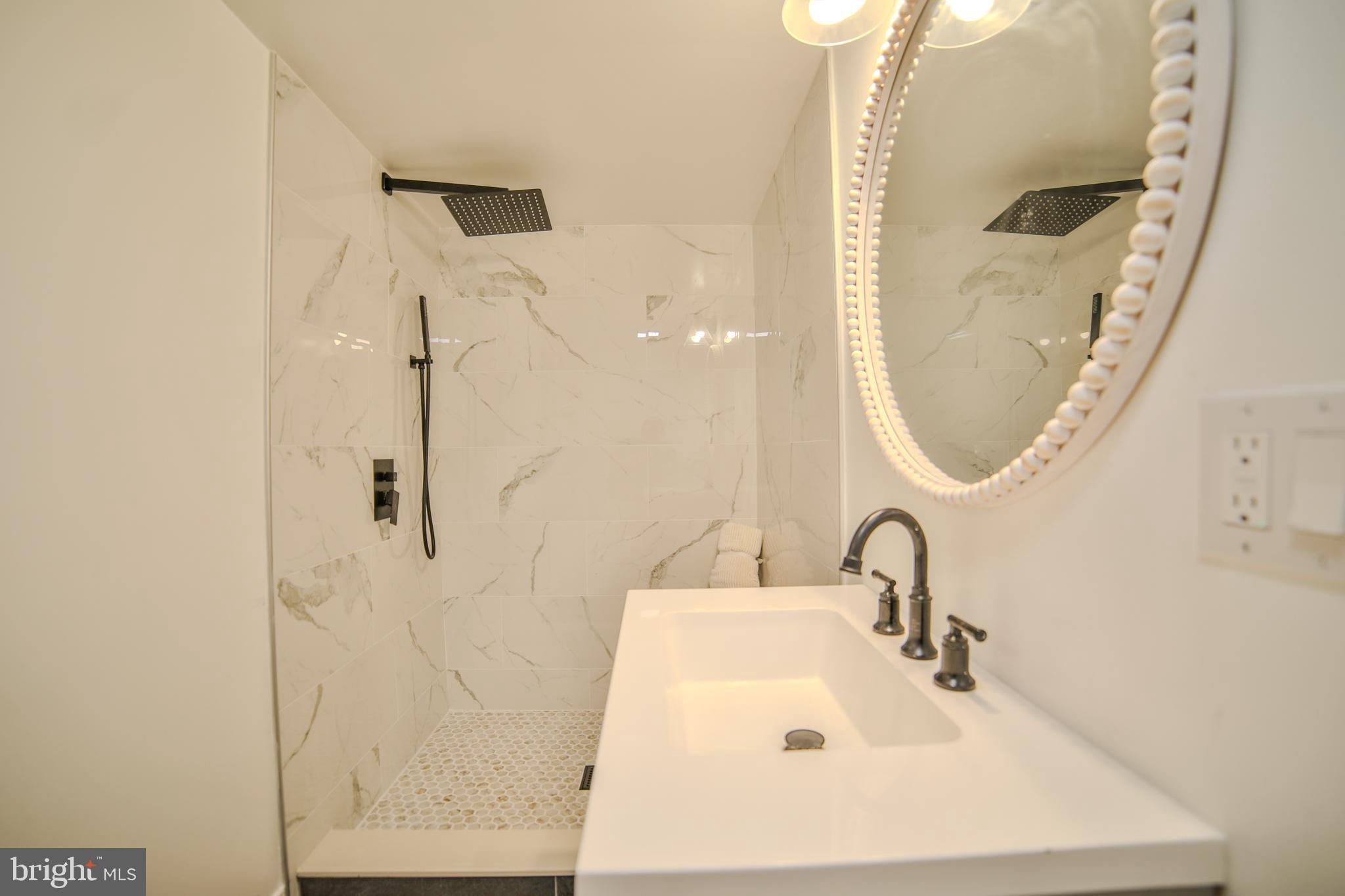 628 S Clifton