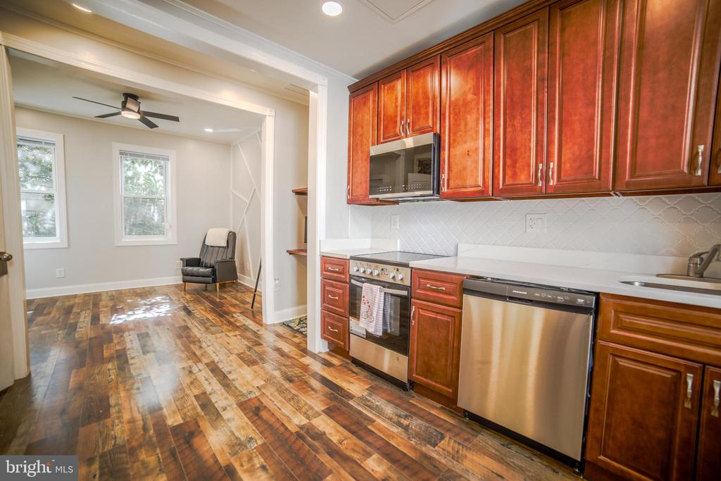 628 S Clifton