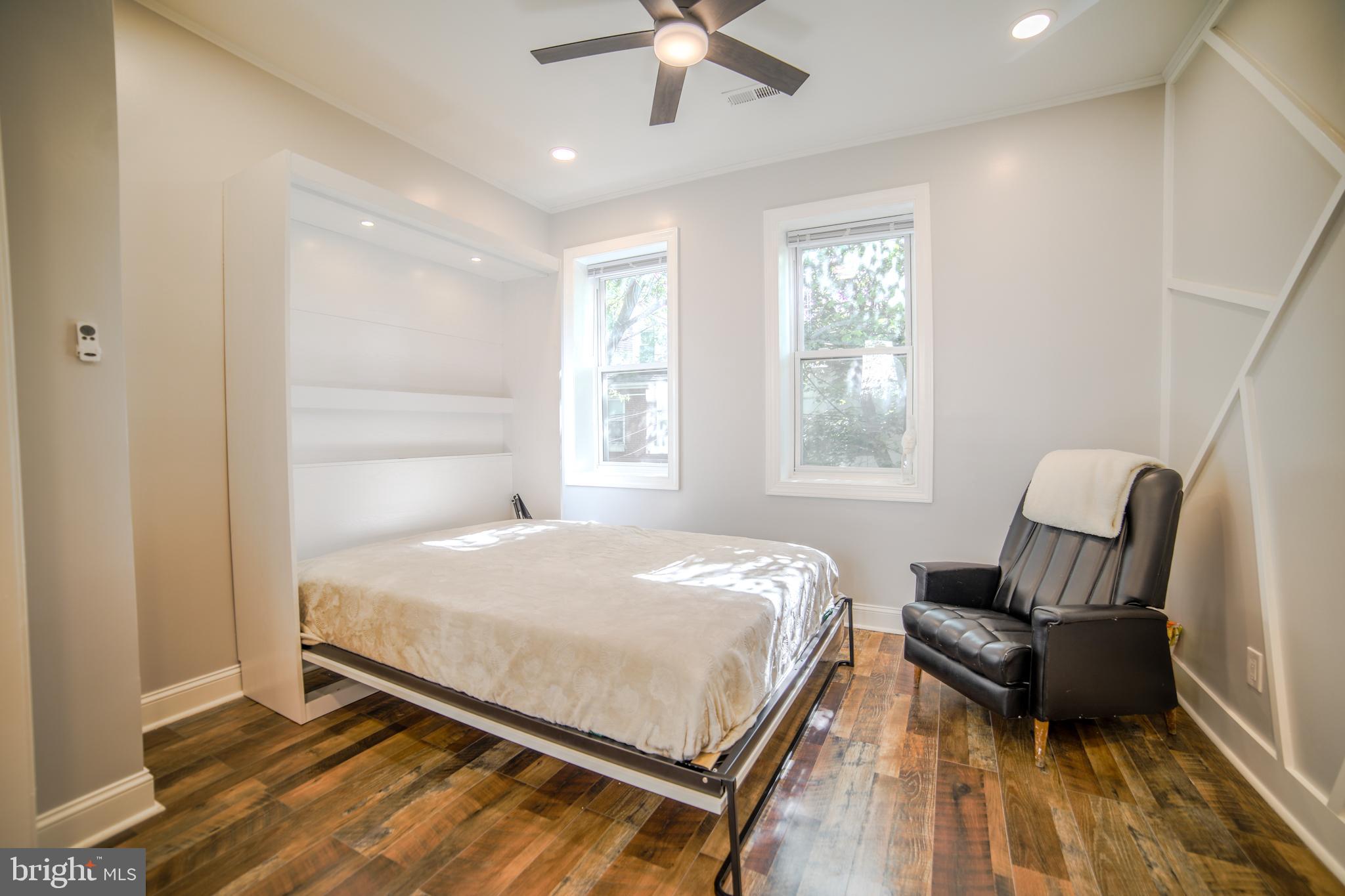 628 S Clifton