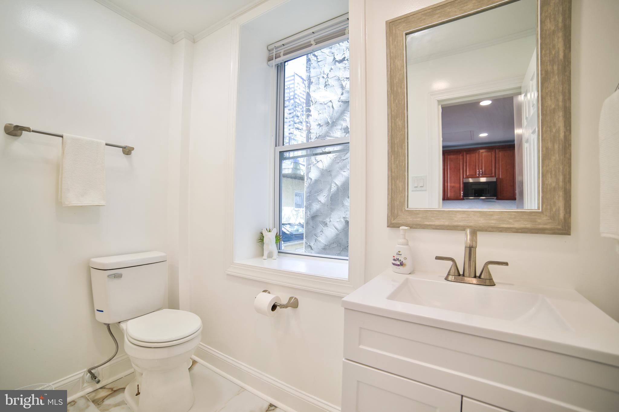 628 S Clifton