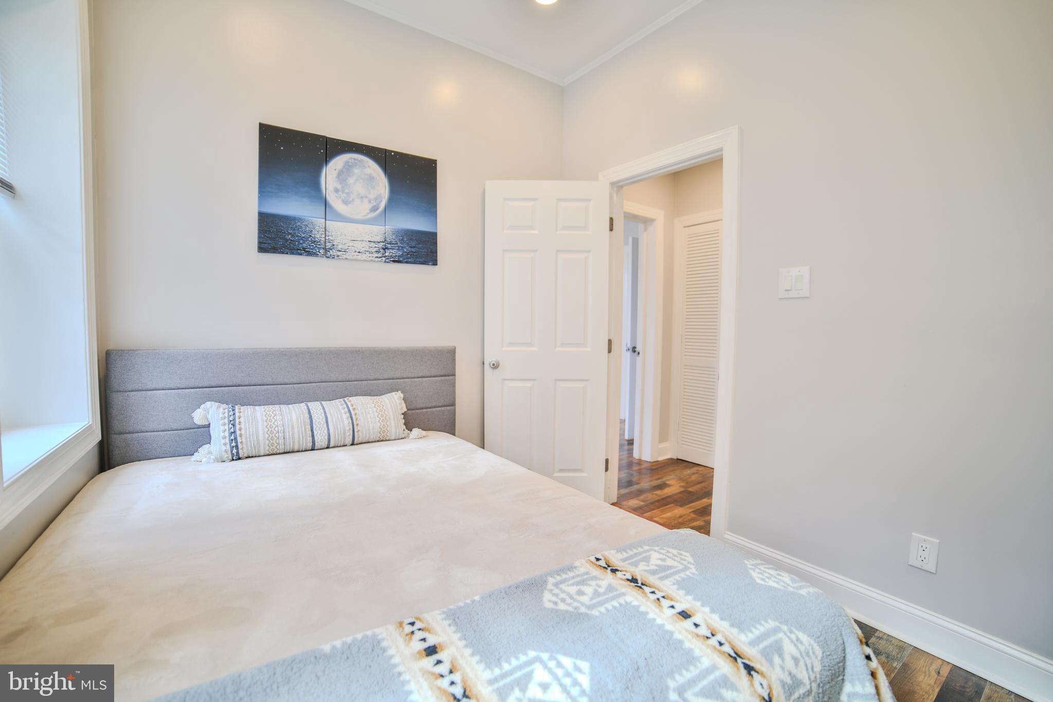 628 S Clifton