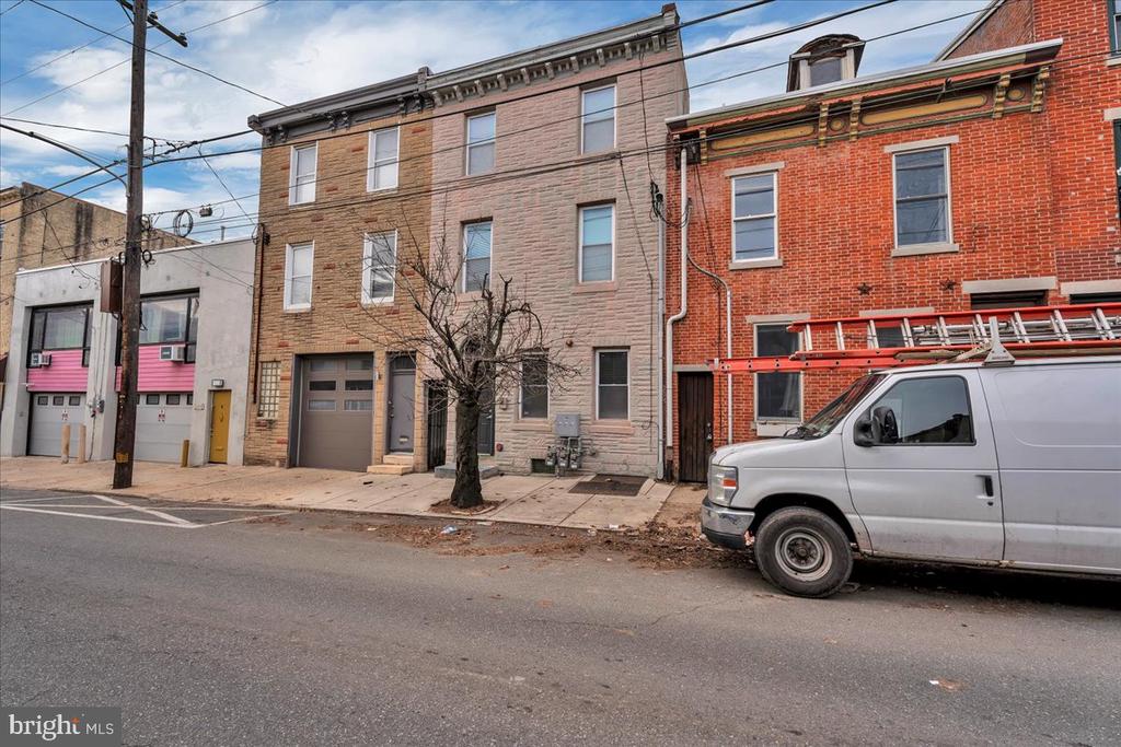 1014 N 4th St
