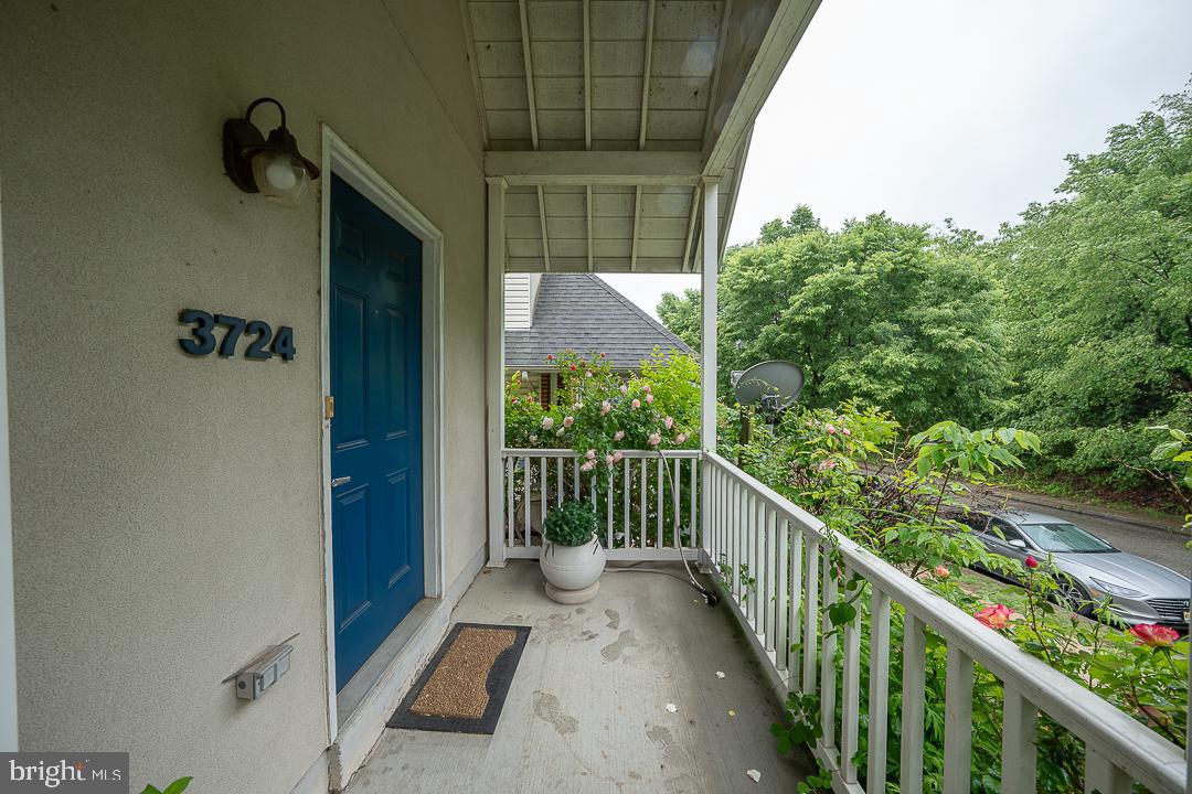 3724 Merrick Rd