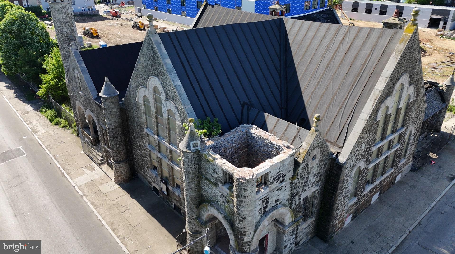 2036-40 Cecil B Moore Ave