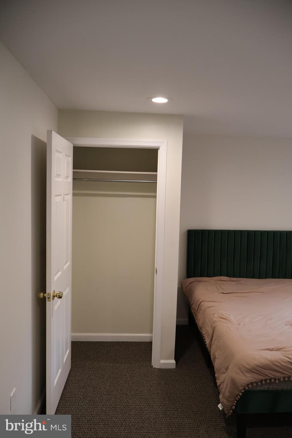 33 S 19TH ST #3RD FLOOR