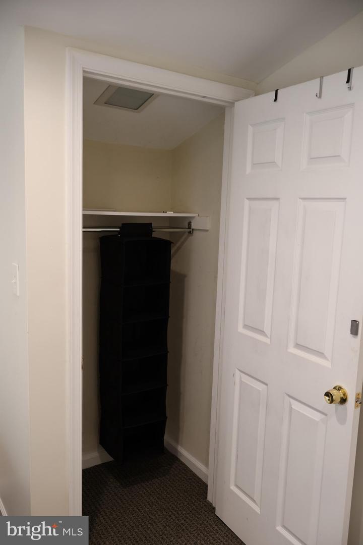 33 S 19TH ST #3RD FLOOR