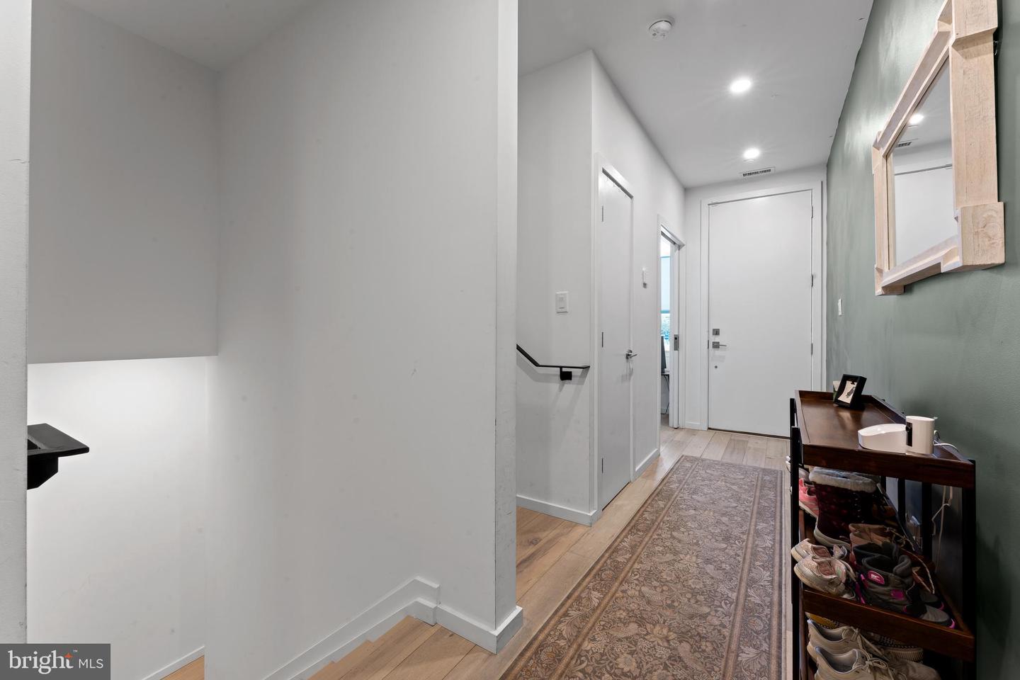 312 POPLAR ST