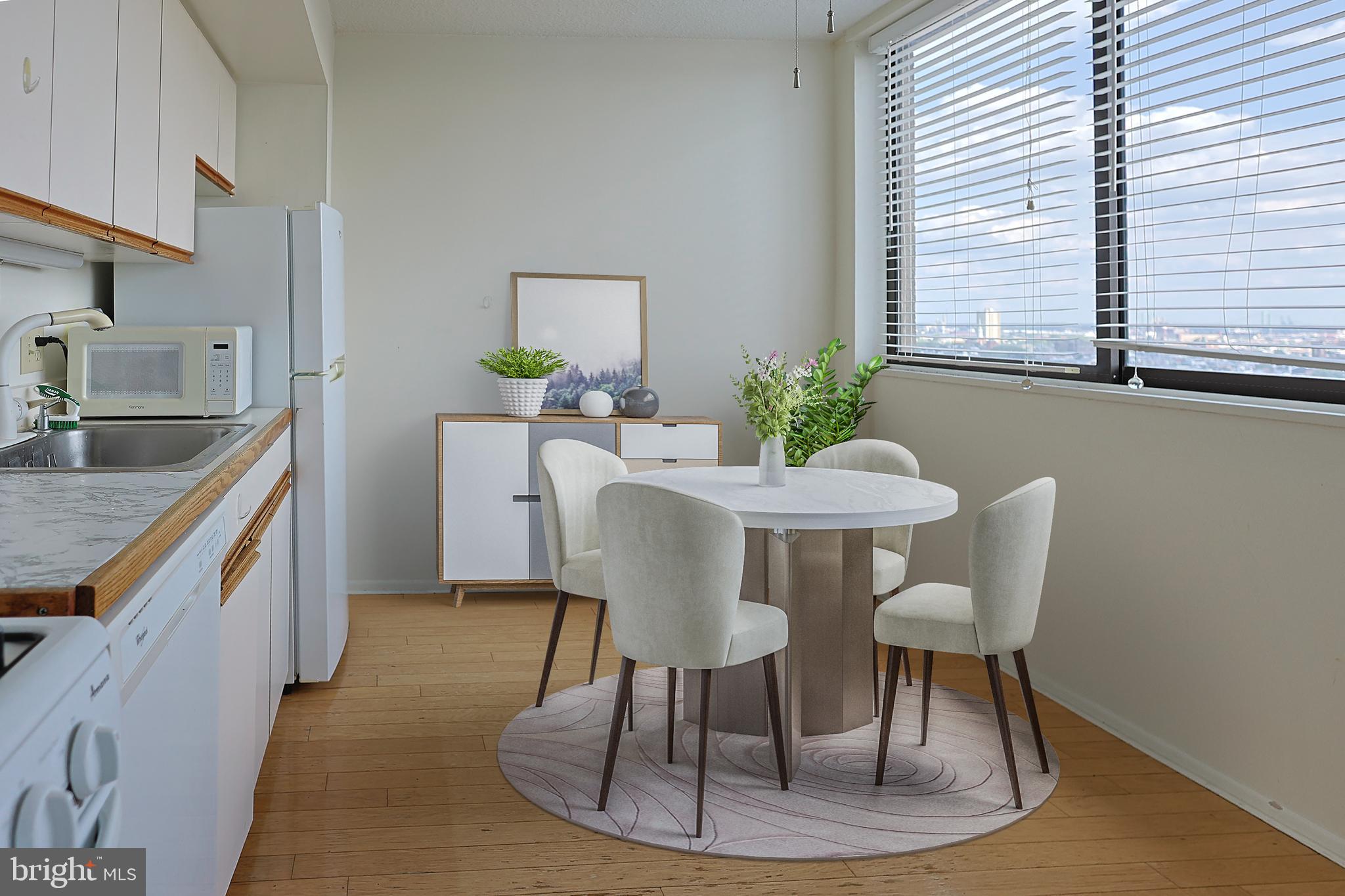 1326-42 Spruce St #1602