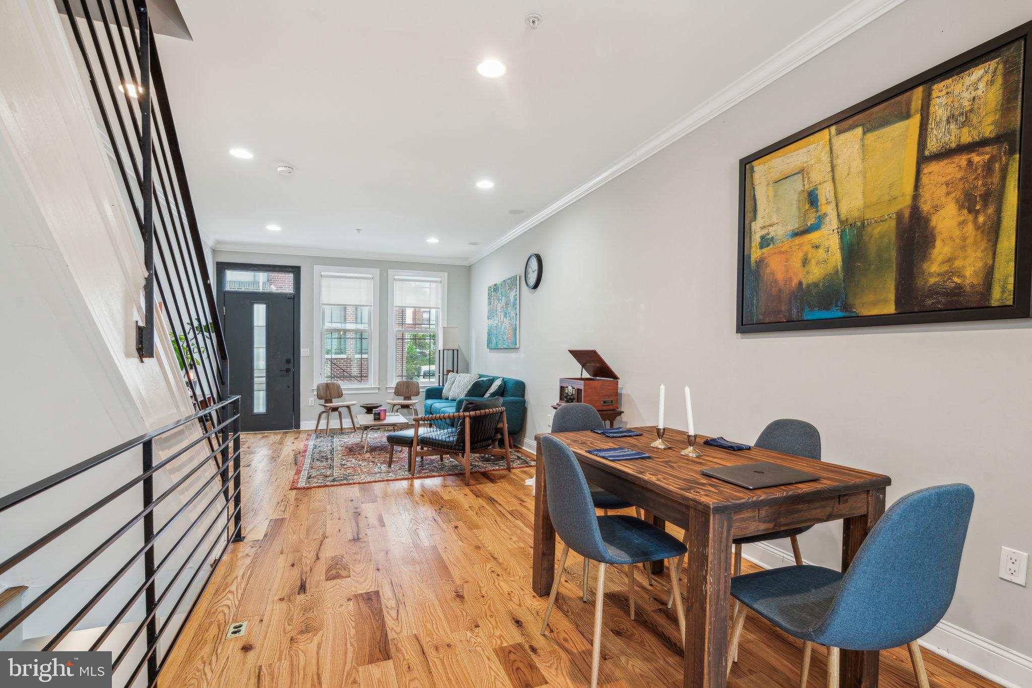 1444 N Myrtlewood St