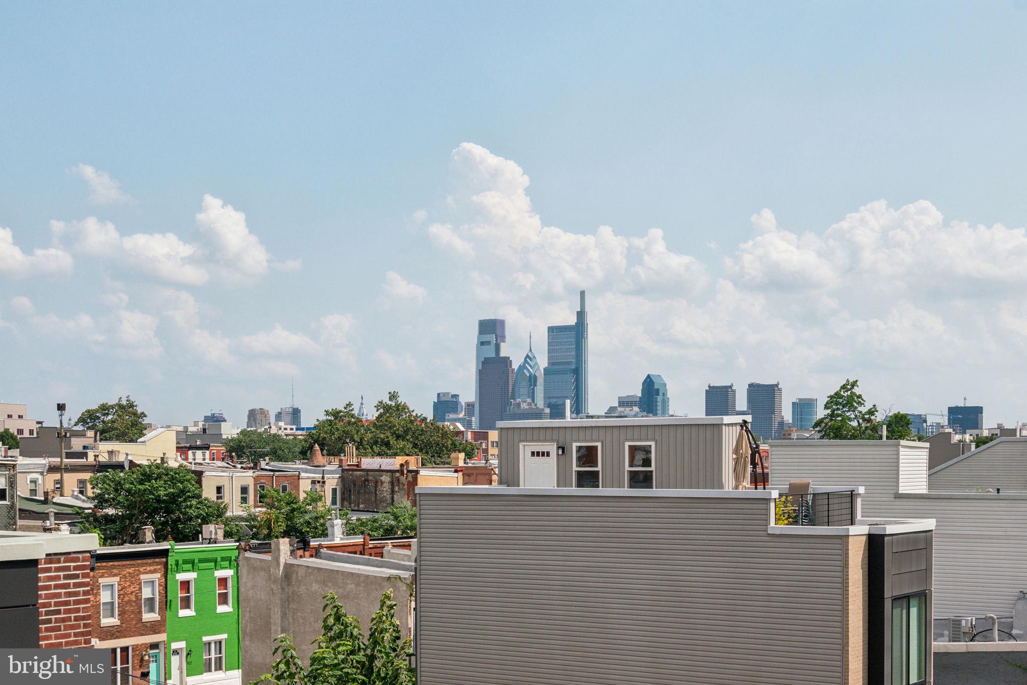 1444 N Myrtlewood St