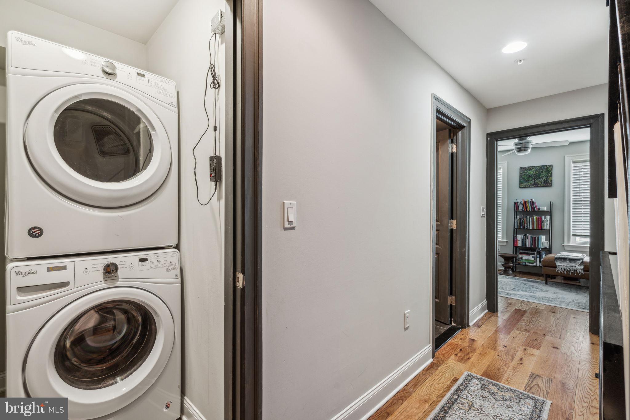 1444 N Myrtlewood St