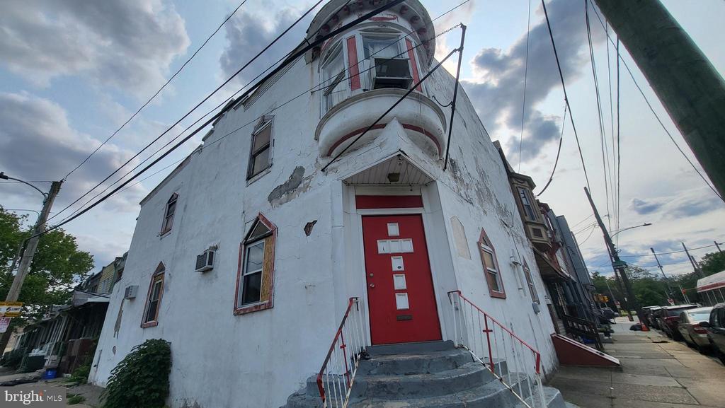 3224-26 W York St