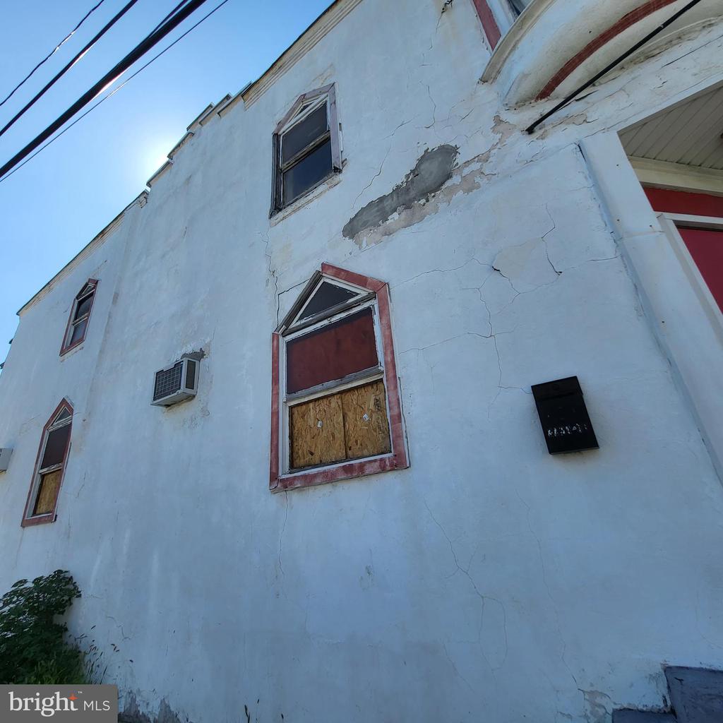 3224-26 W York St
