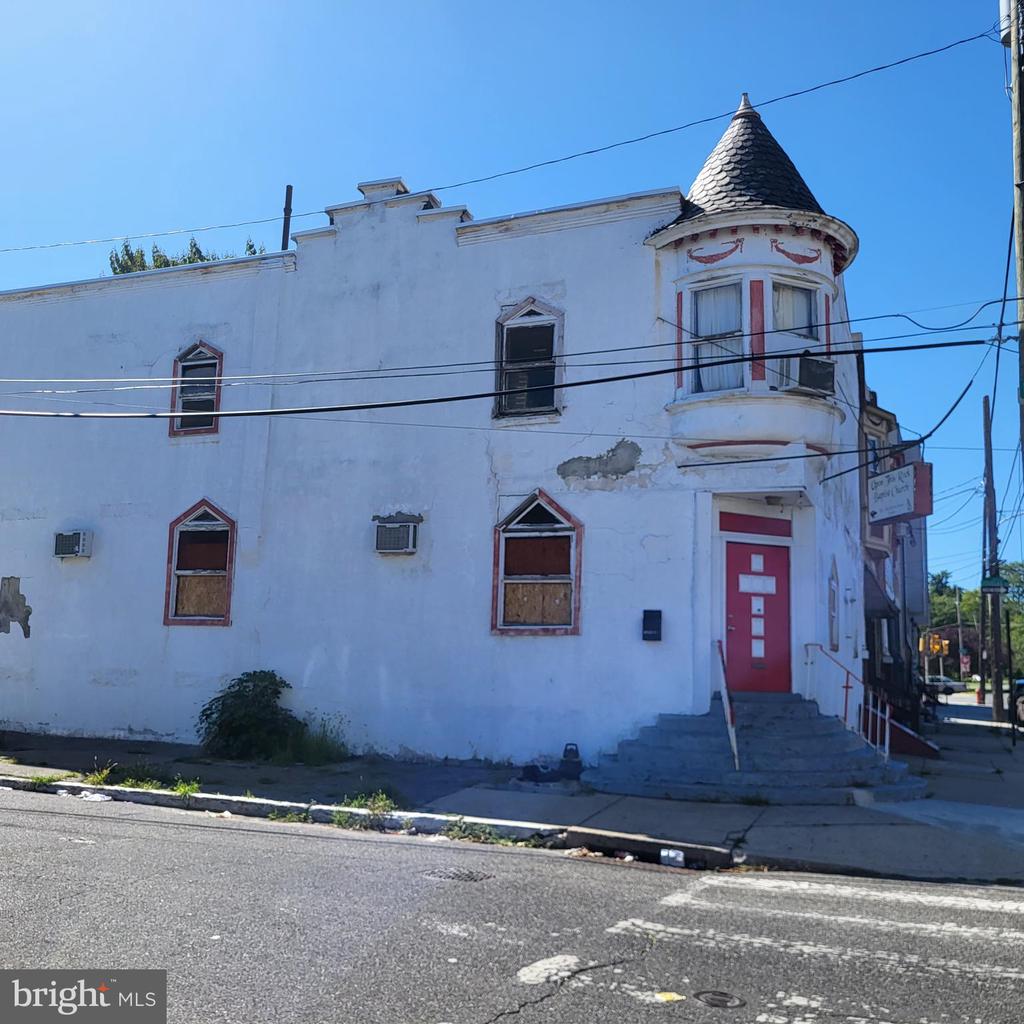 3224-26 W York St