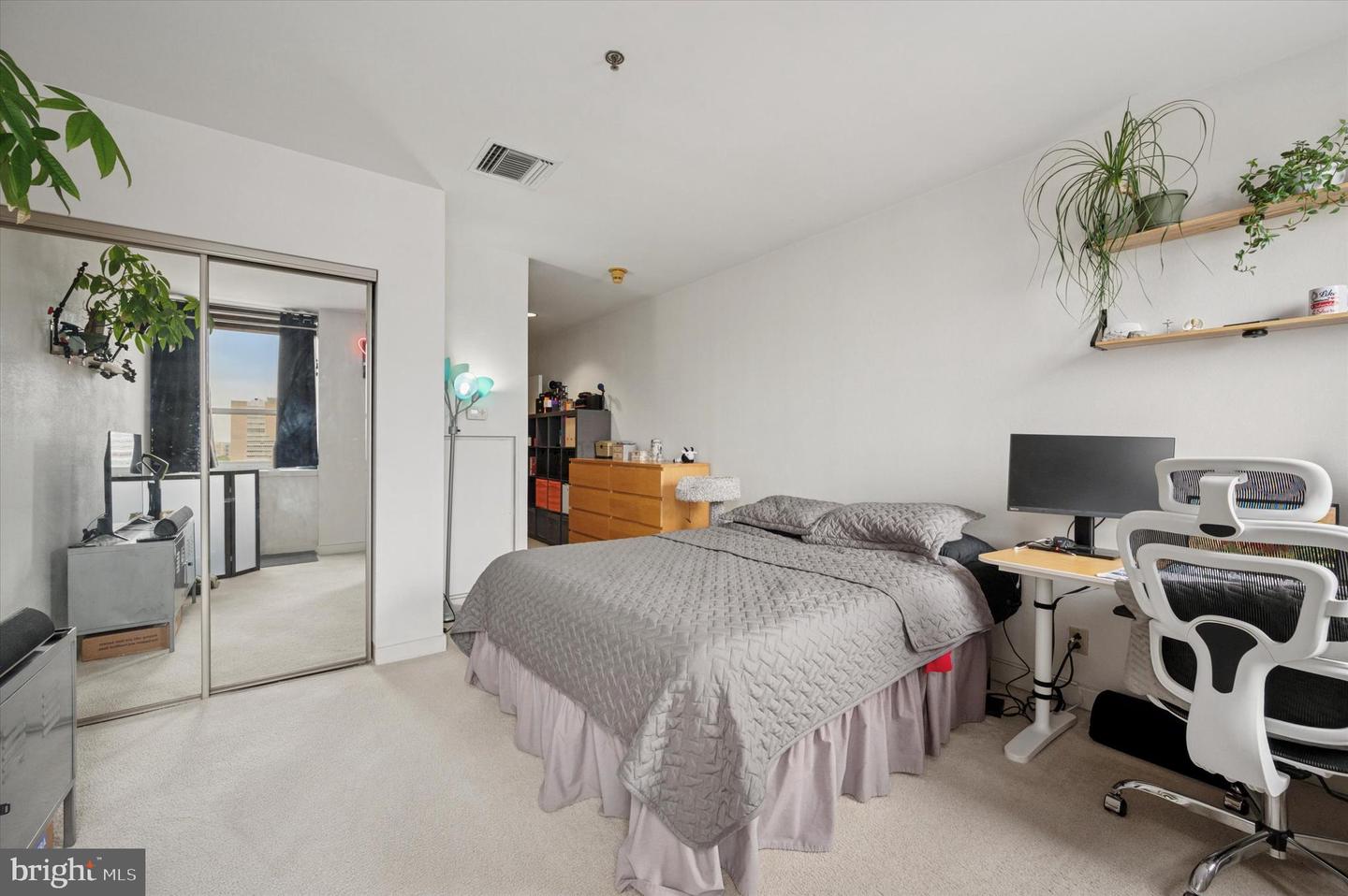 1100 Vine St #1409