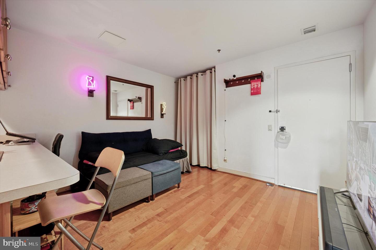1100 Vine St #1409