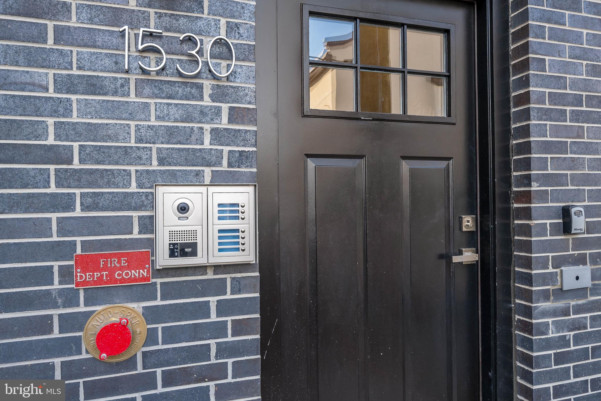 1530 N PALETHORP ST #2A