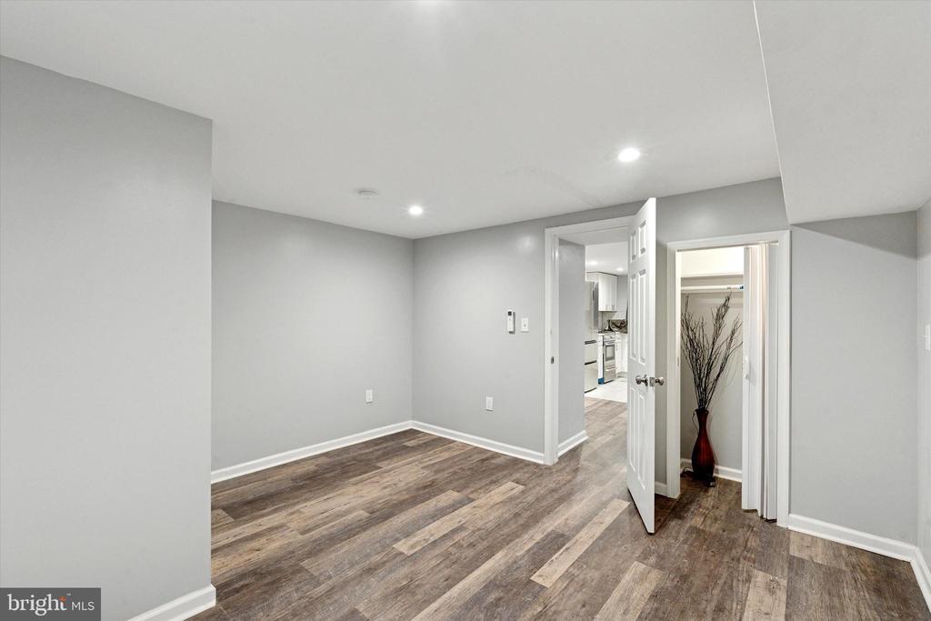 3439 Decatur St