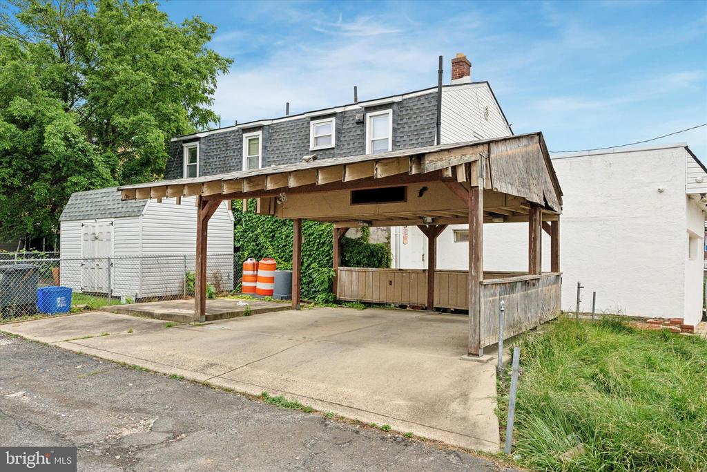 3439 Decatur St