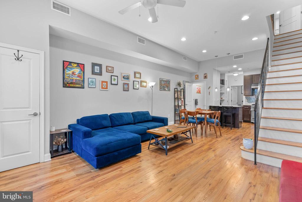 1138 Emily St