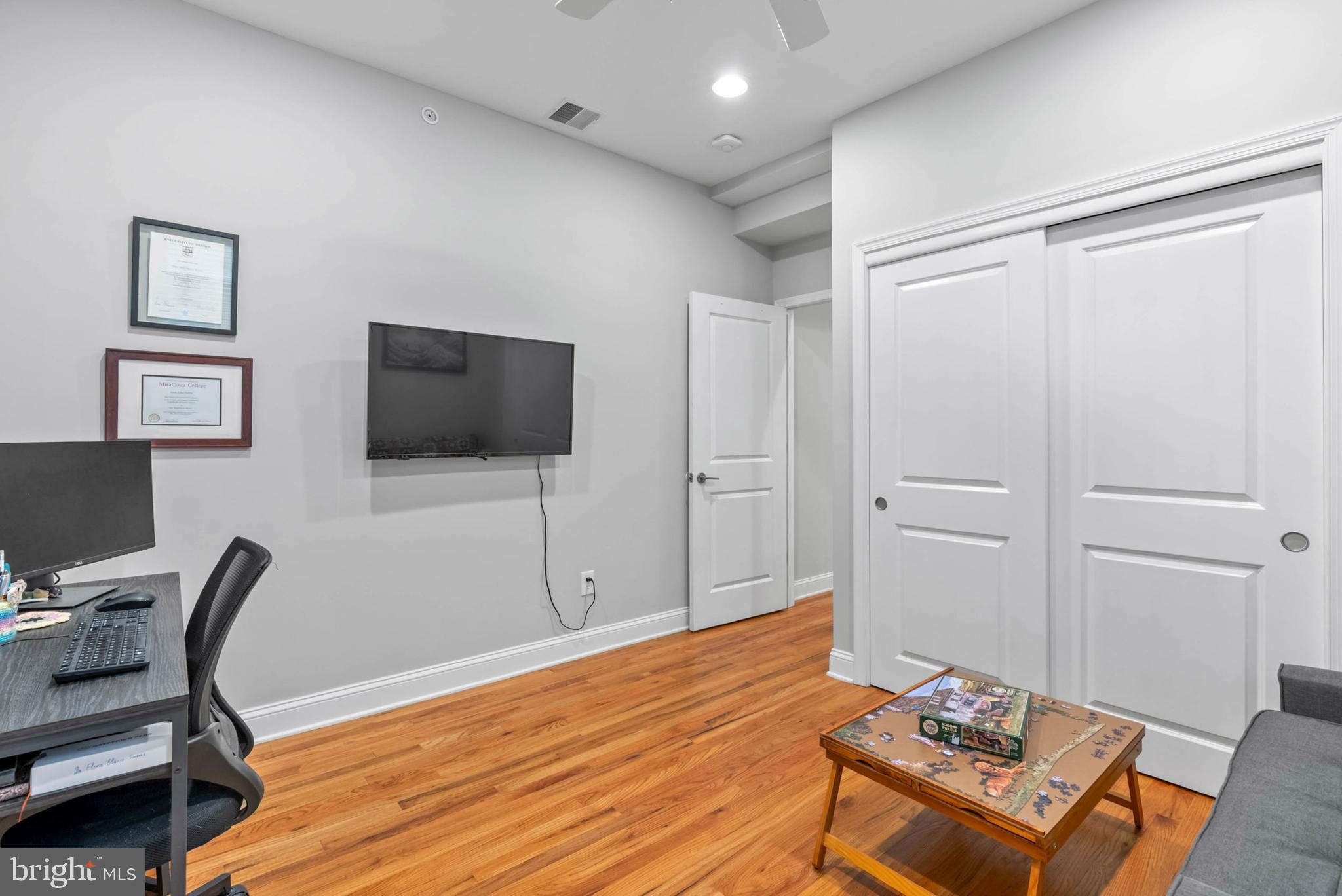 1138 Emily St
