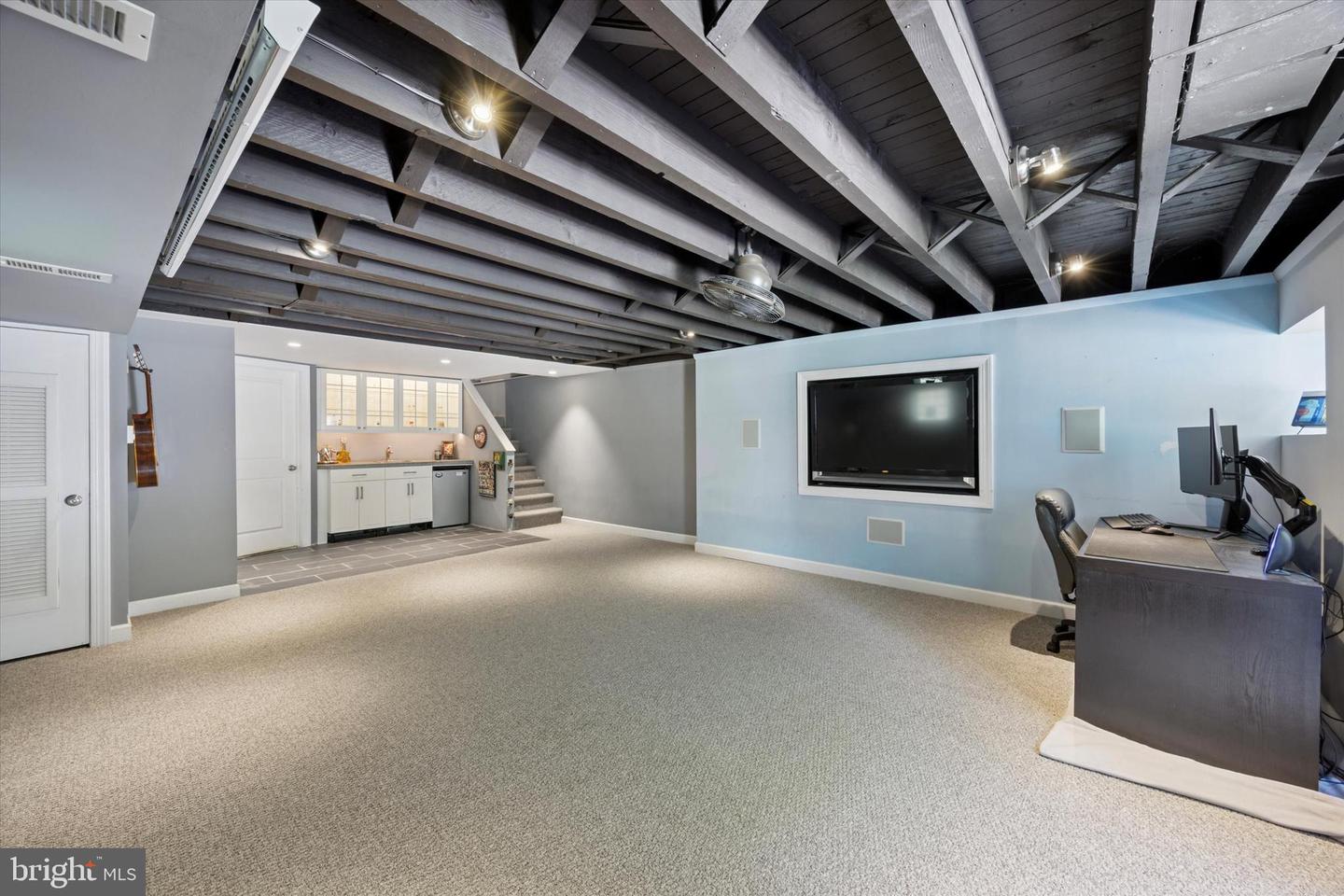 7937 Anita Dr