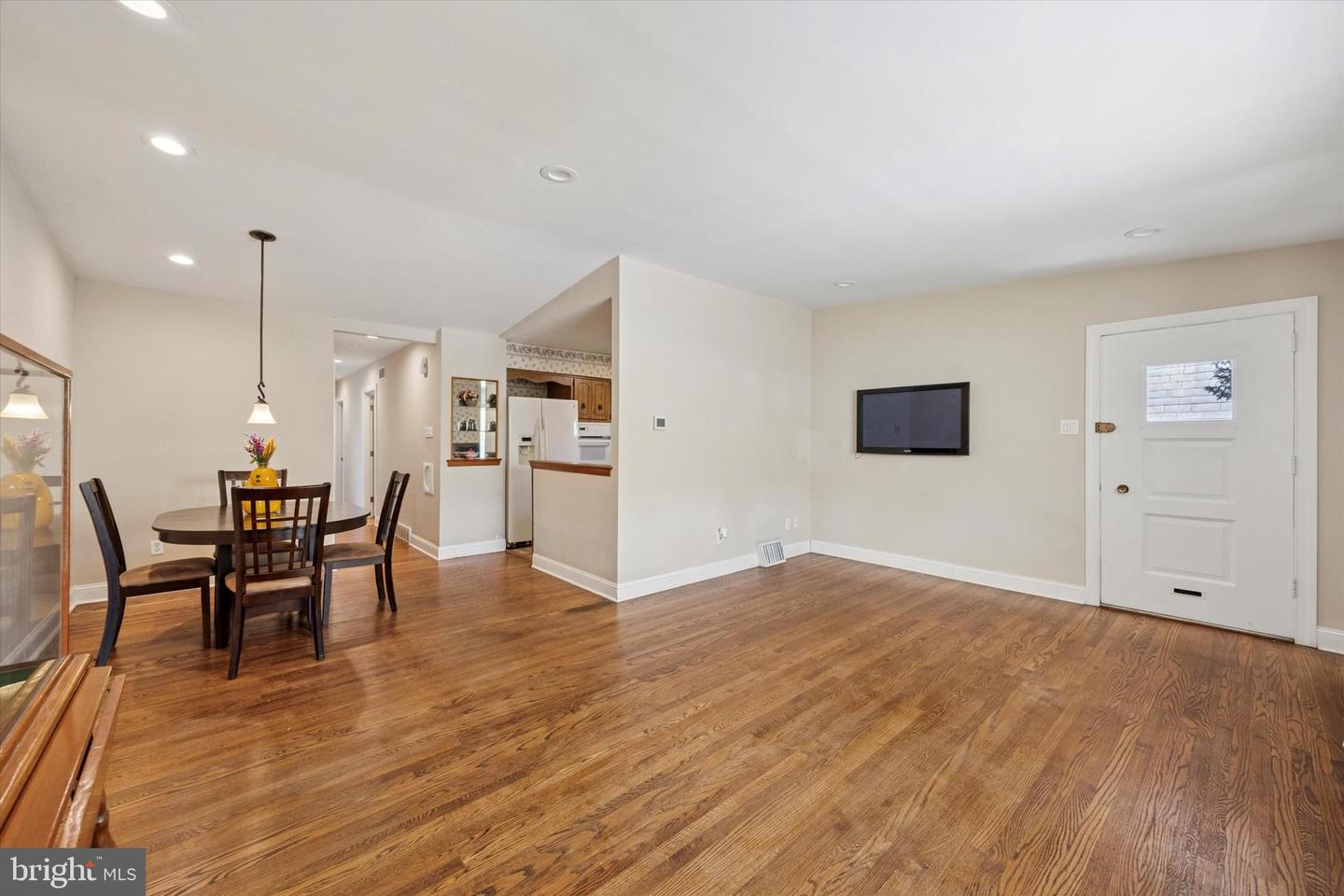 7937 Anita Dr