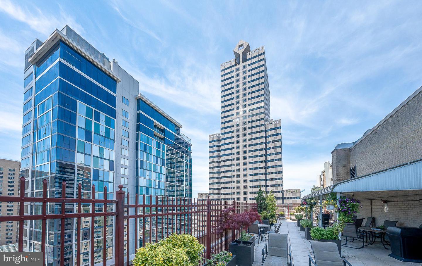 1900 John F Kennedy Blvd #820