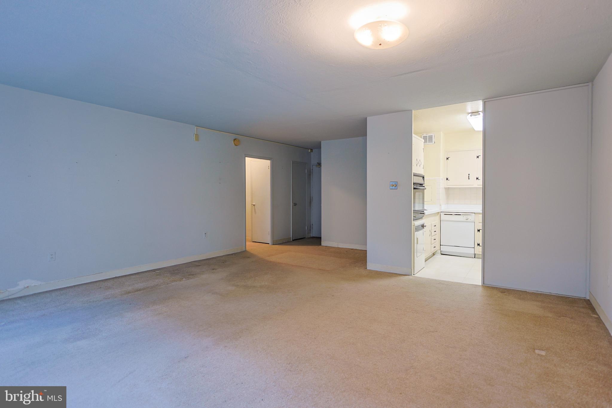 1900 John F Kennedy Blvd #820