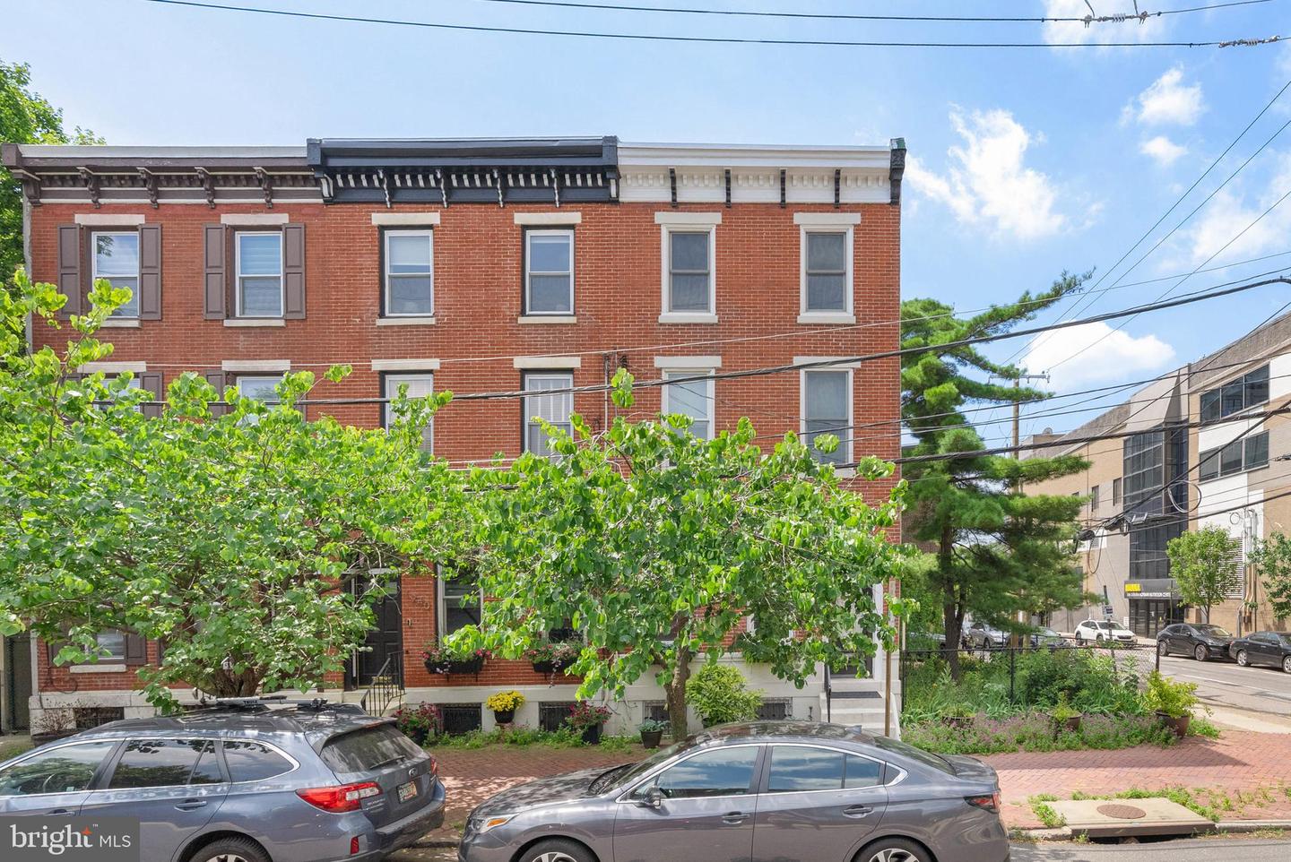 1942 Hamilton St