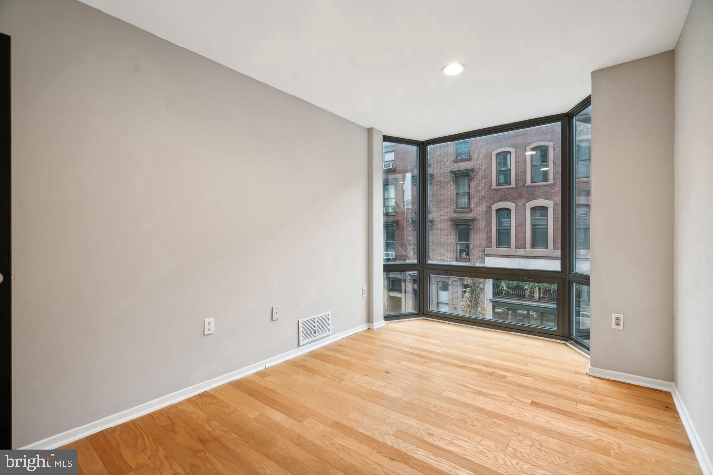 2024 WALNUT ST #2024