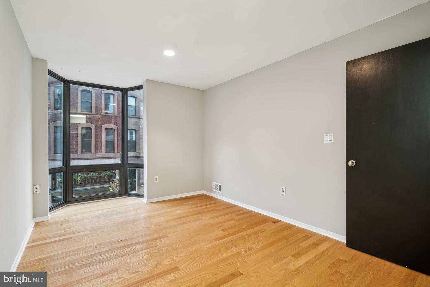 2024 WALNUT ST #2024